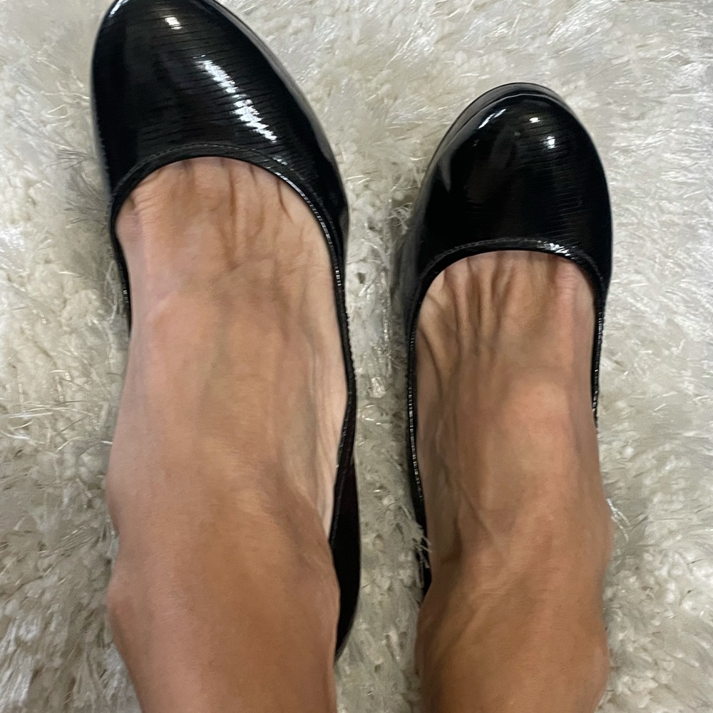 Calvin Klein Black Patent Pumps Sz 9